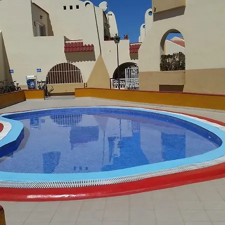 1 Bedroom Ground Floor Apartamento *